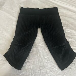 Lululemon crop pants